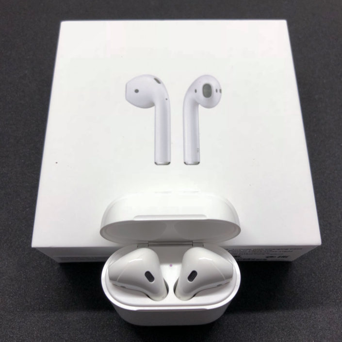 A Quoi Sert Le Bouton Sur Les Airpods Test des écouteurs AirPods d'Apple | Le Geek Trotteur